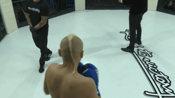 OSCAR SZYUBA VS ALEX PICKUP